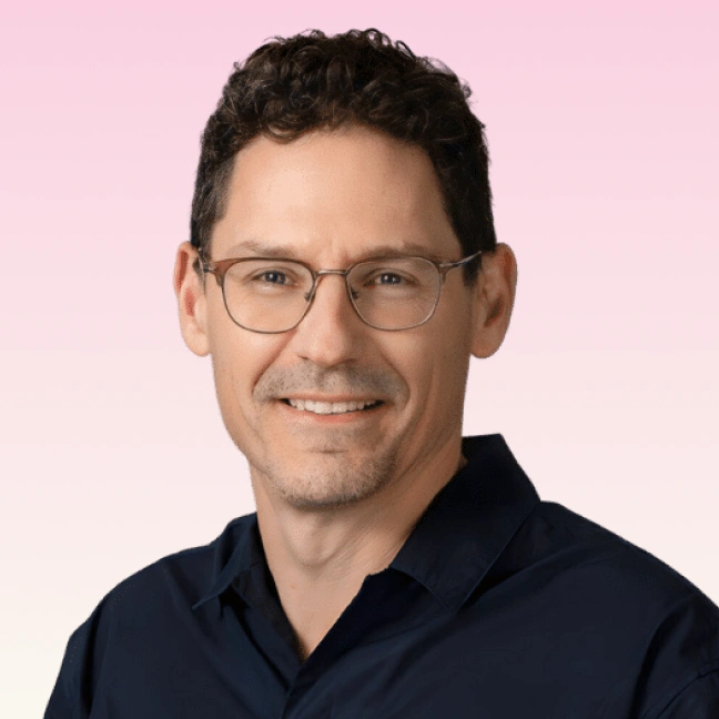 Headshot of Shawn Abott